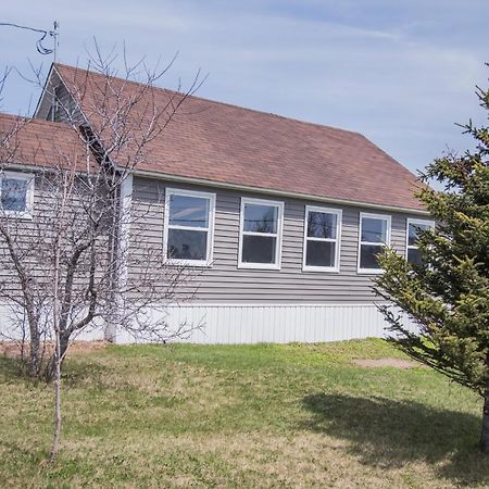 Family Ties Vacation Home - Hopkins House Twillingate Eksteriør billede